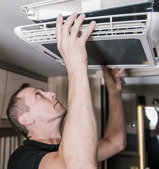  Professional Licensed And Insured Cleaners in South Milwaukee, WI